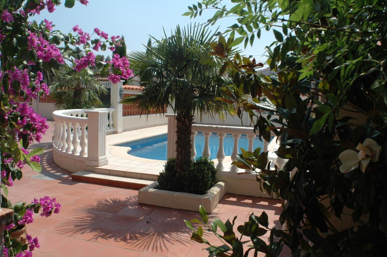 Villa Sol Empuriabrava Exteriér fotografie
